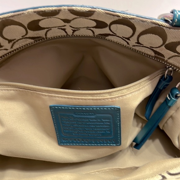 Coach Purse - Picture 5 of 8